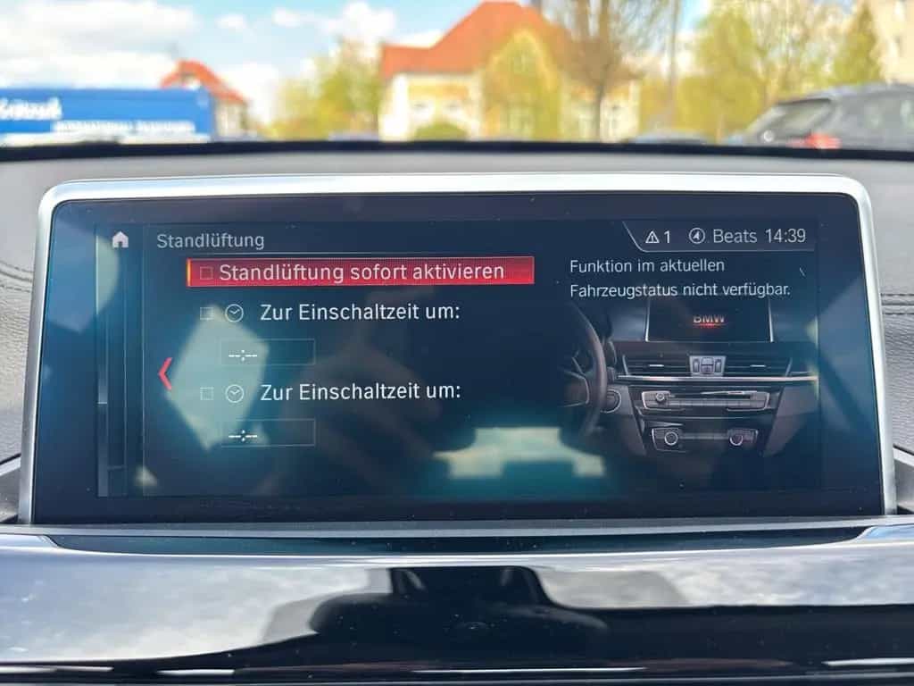 BMW X1 20 d xDrive Sport Line AHK-abnehmbar Navi LED 03/2021-photo-23