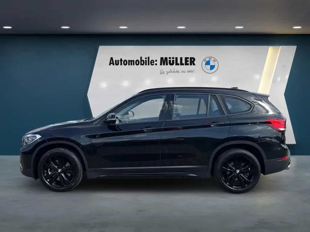 BMW X1 20 d xDrive Sport Line AHK-abnehmbar Navi LED 03/2021-photo-5