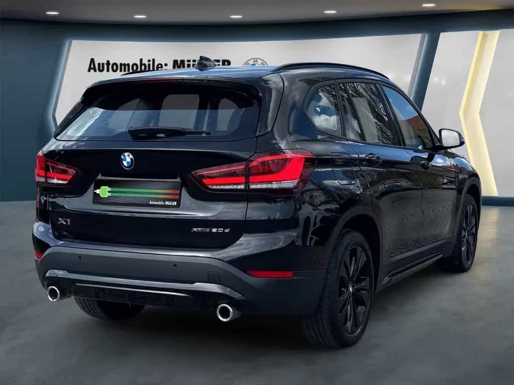 BMW X1 20 d xDrive Sport Line AHK-abnehmbar Navi LED 03/2021-photo-6