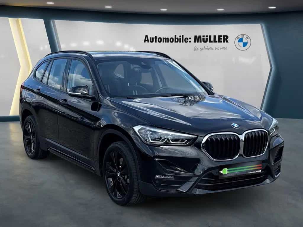 BMW X1 20 d xDrive Sport Line AHK-abnehmbar Navi LED 03/2021-photo-7