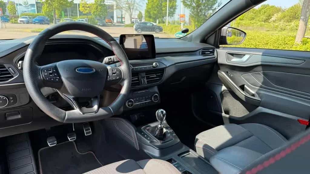 Ford Focus 1,5 EcoBoost 110kW ST-Line Turnier ST-Line 10/2019-photo-6