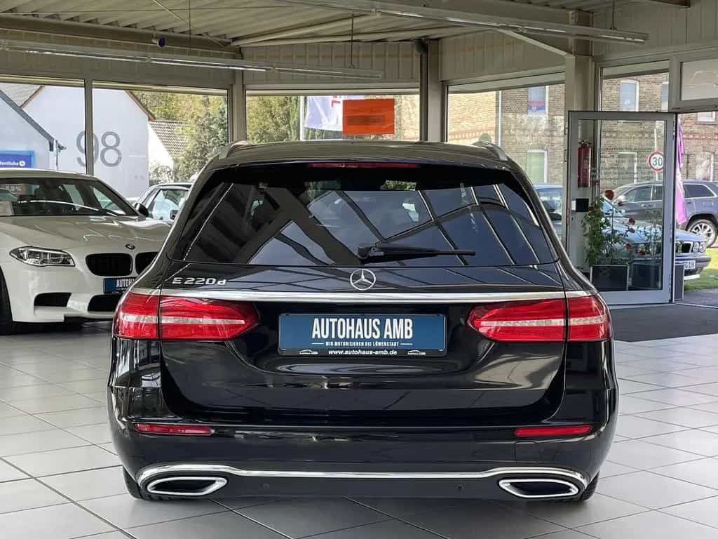 Mercedes-Benz E-Class 220 d Avantgarde Leder Kamera Virtual Keyless 01/2017-photo-6
