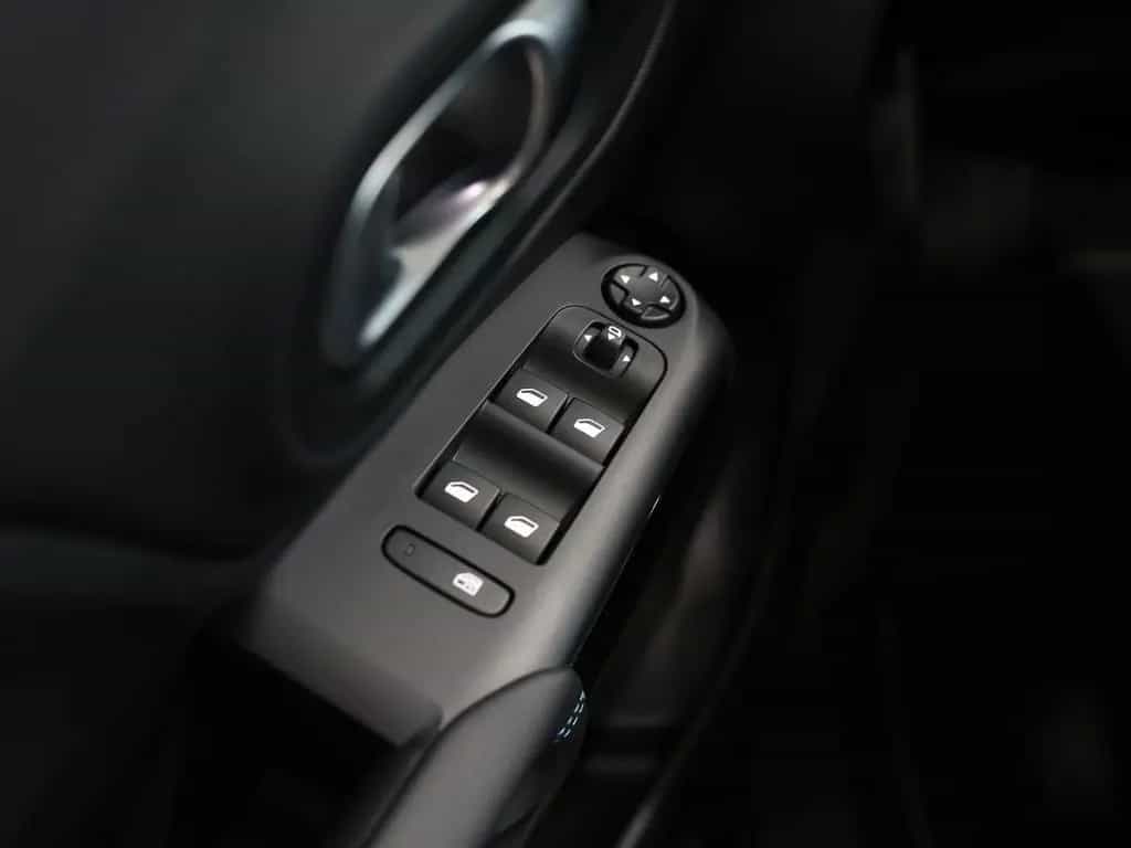Citroën C5 Aircross MILD-HYBRID MAX S&S FULL-BLACK-PAKET 05/2024-photo-13