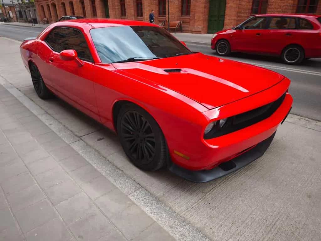 Dodge Challenger 04/2014-photo-1