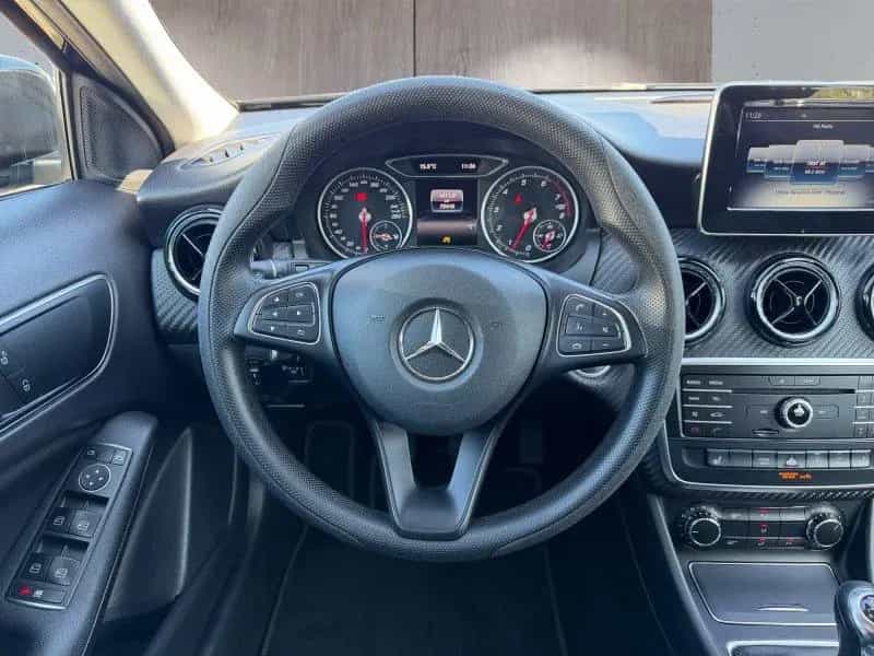 Mercedes-Benz GLA-Class 180 Navi/Winterpaket 10/2019-photo-11