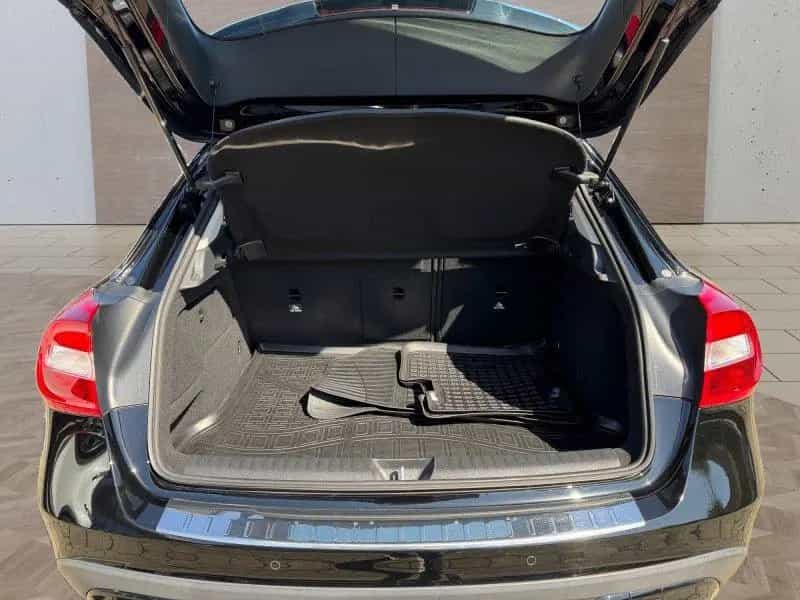 Mercedes-Benz GLA-Class 180 Navi/Winterpaket 10/2019-photo-15