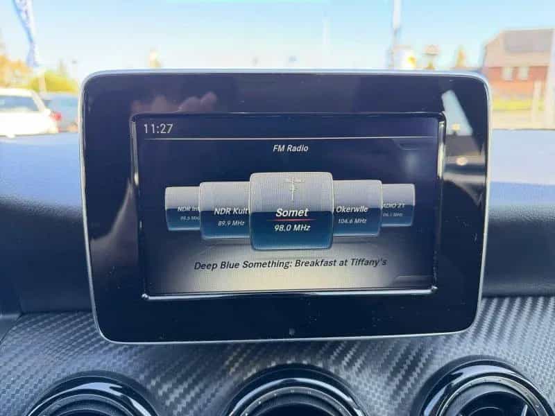 Mercedes-Benz GLA-Class 180 Navi/Winterpaket 10/2019-photo-17