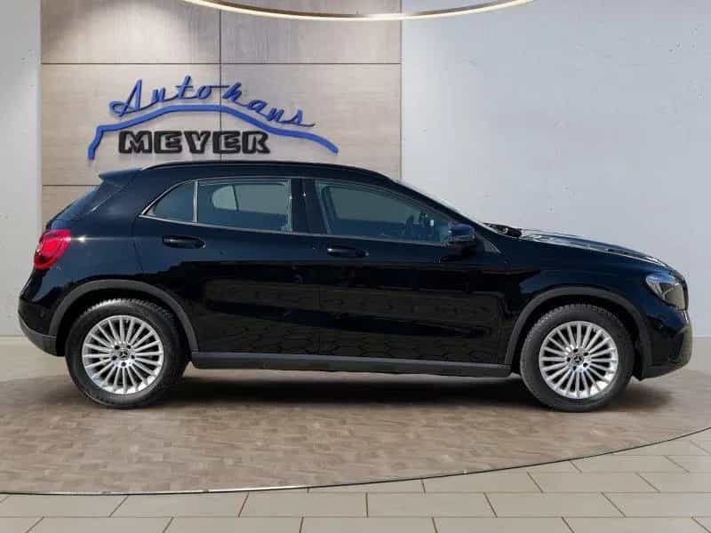 Mercedes-Benz GLA-Class 180 Navi/Winterpaket 10/2019-photo-5