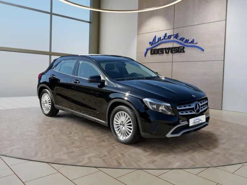 Mercedes-Benz GLA-Class 180 Navi/Winterpaket 10/2019-photo-6