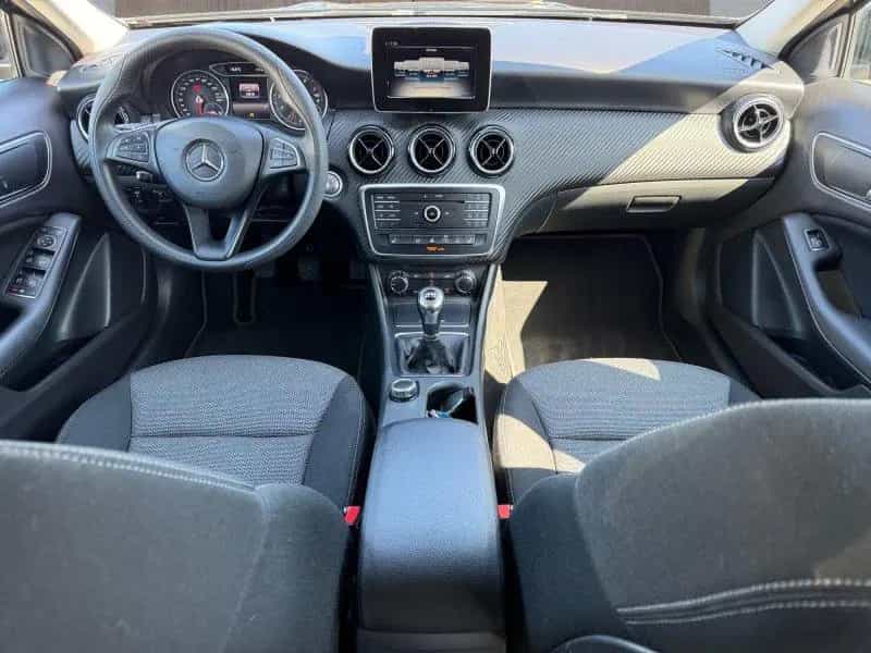 Mercedes-Benz GLA-Class 180 Navi/Winterpaket 10/2019-photo-9