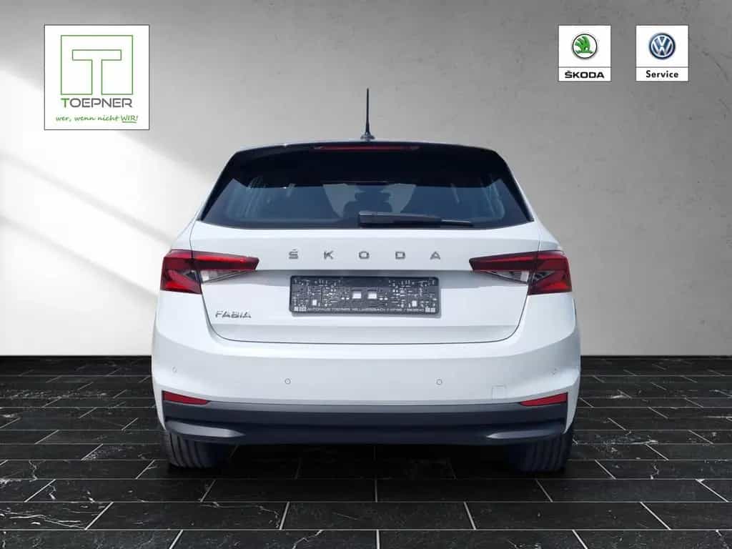Skoda Fabia Style 1,5 TSI DSG Navi ACC PDC 04/2022-photo-4