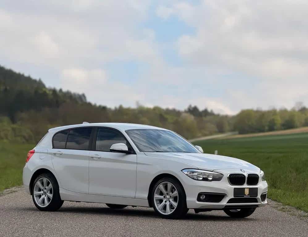 BMW 1 Series 118 i Advantage/Navi/PDC/SHZ/Alu/M-Lenkrad/Bluet 02/2019-photo-1