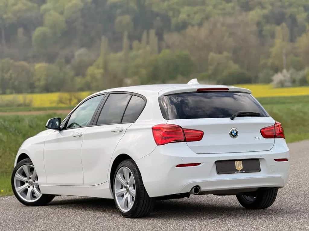 BMW 1 Series 118 i Advantage/Navi/PDC/SHZ/Alu/M-Lenkrad/Bluet 02/2019-photo-11