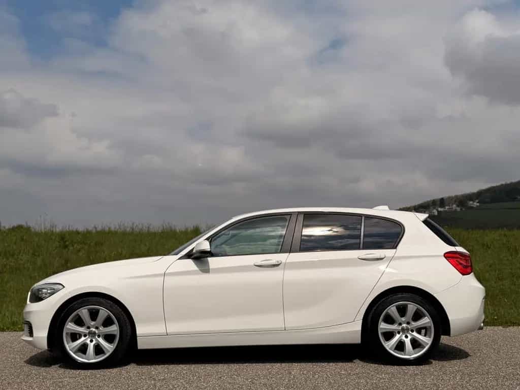 BMW 1 Series 118 i Advantage/Navi/PDC/SHZ/Alu/M-Lenkrad/Bluet 02/2019-photo-12