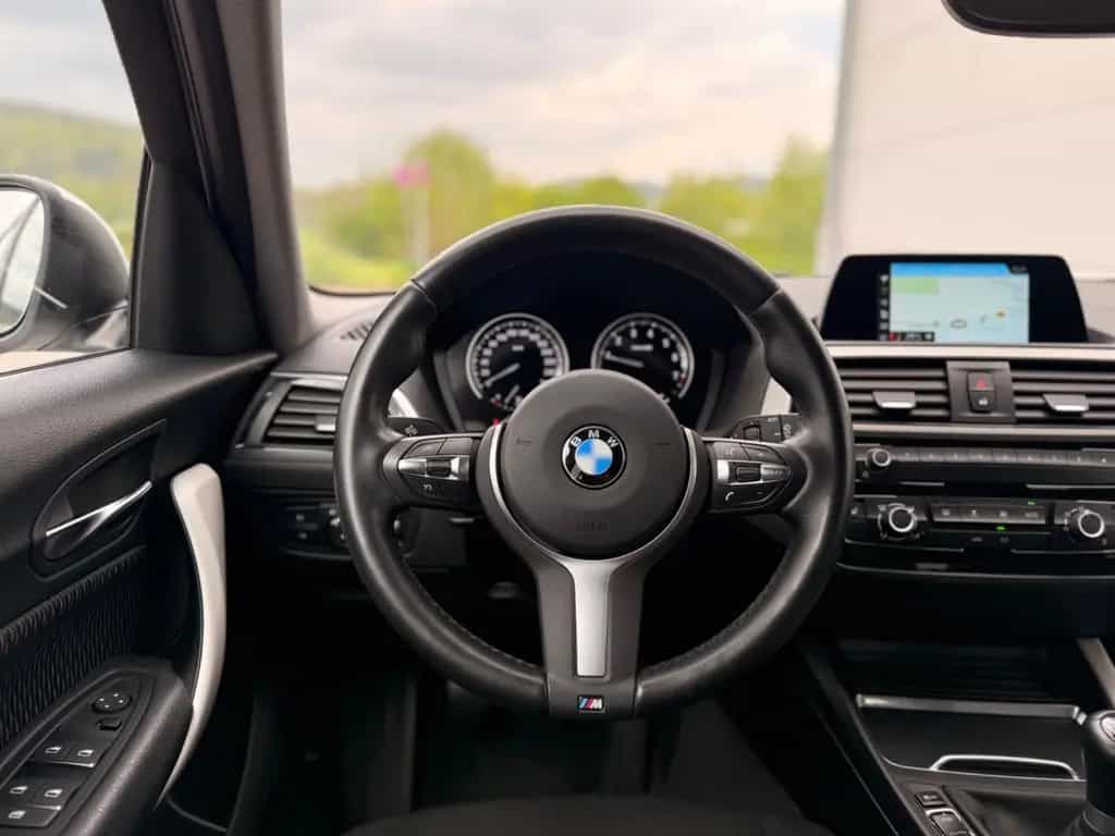 BMW 1 Series 118 i Advantage/Navi/PDC/SHZ/Alu/M-Lenkrad/Bluet 02/2019-photo-21