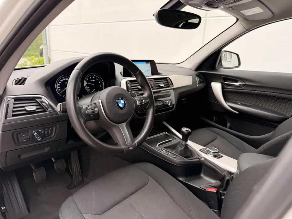 BMW 1 Series 118 i Advantage/Navi/PDC/SHZ/Alu/M-Lenkrad/Bluet 02/2019-photo-22