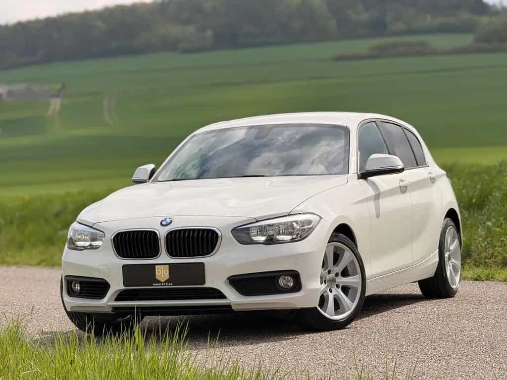 BMW 1 Series 118 i Advantage/Navi/PDC/SHZ/Alu/M-Lenkrad/Bluet 02/2019-photo-3