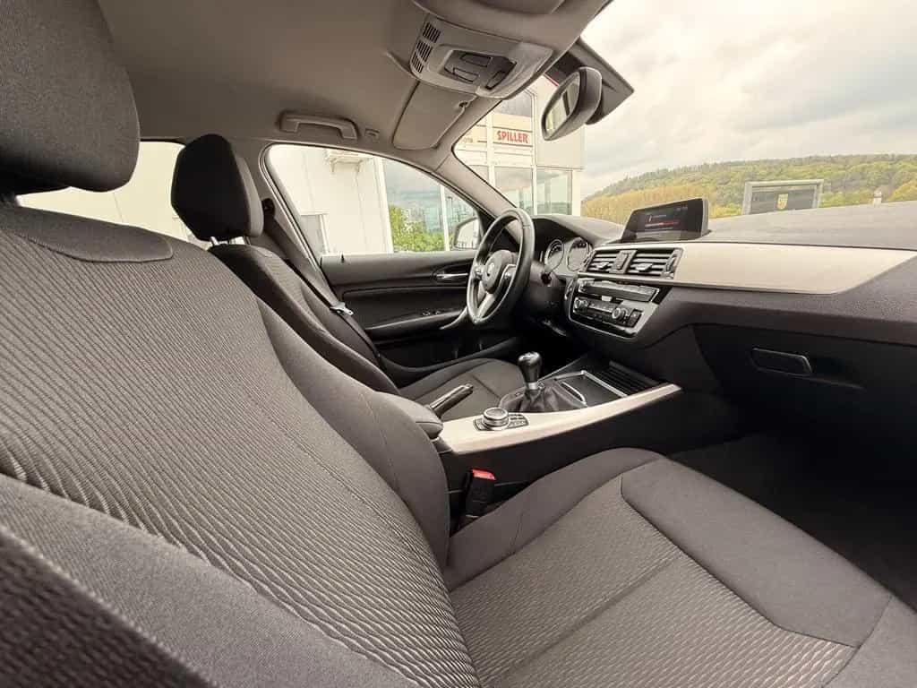 BMW 1 Series 118 i Advantage/Navi/PDC/SHZ/Alu/M-Lenkrad/Bluet 02/2019-photo-30