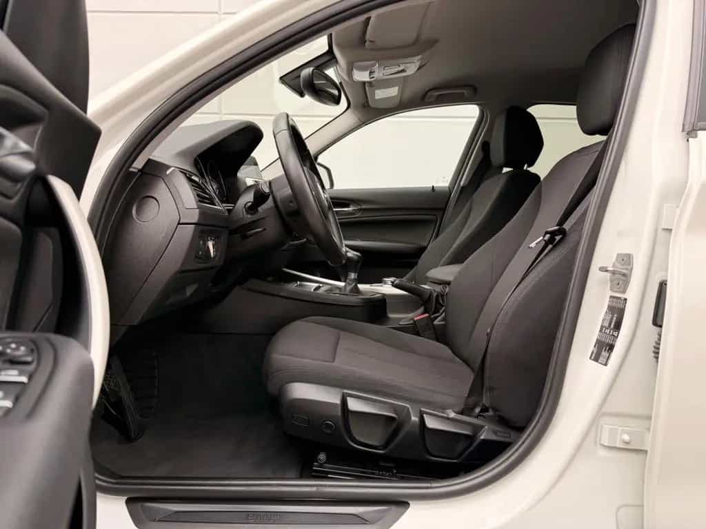 BMW 1 Series 118 i Advantage/Navi/PDC/SHZ/Alu/M-Lenkrad/Bluet 02/2019-photo-7