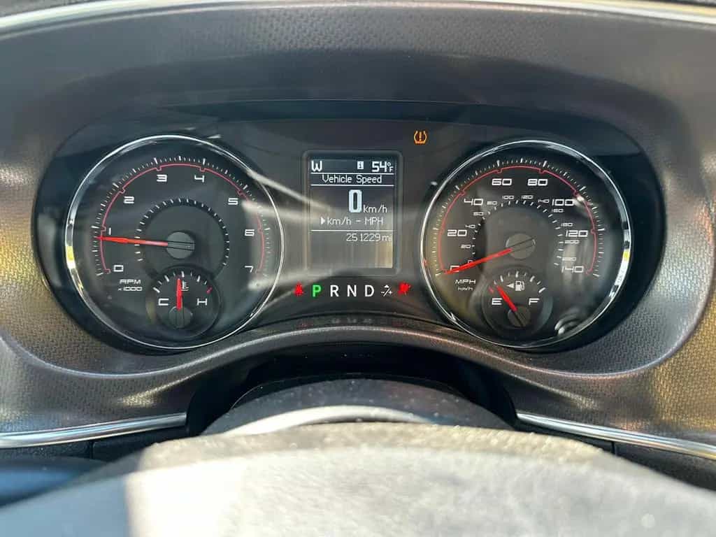Dodge Charger 3.6 V6 03/2011-photo-18