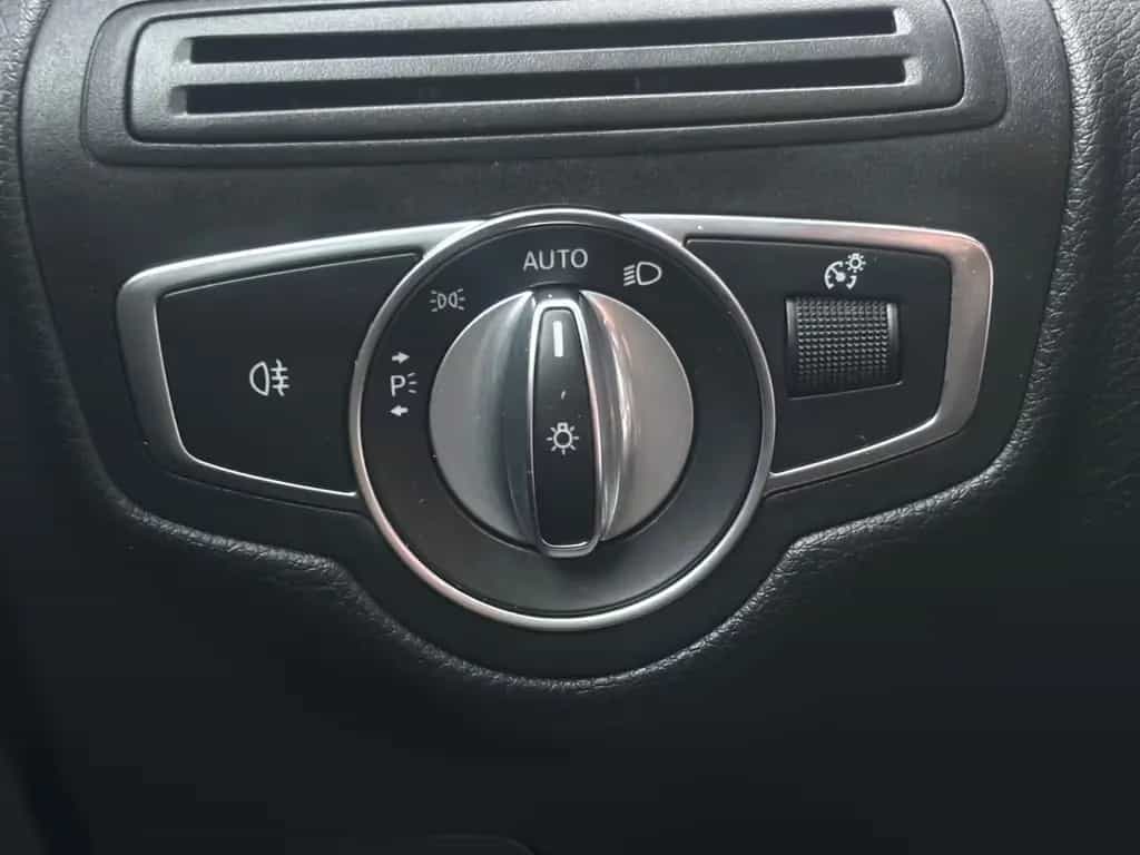 Mercedes-Benz GLC 200 AMG LINE 4Matic*LED*LM*RKAM*NIGHTPA*AHK* 10/2019-photo-16