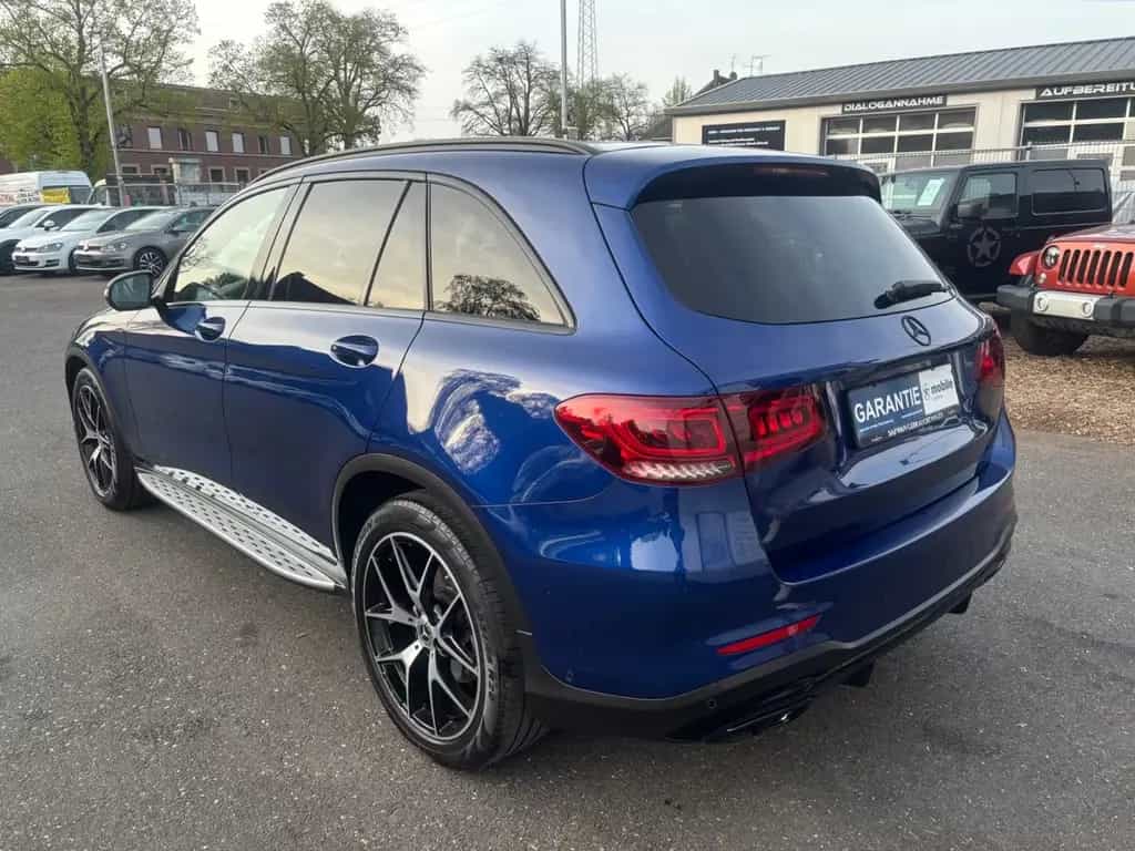 Mercedes-Benz GLC 200 AMG LINE 4Matic*LED*LM*RKAM*NIGHTPA*AHK* 10/2019-photo-4