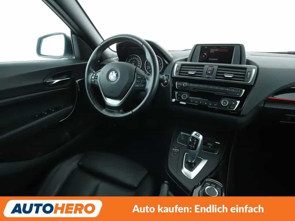 BMW 2 Series 218i Sport Line Aut.*BiXENON*TEMPO*PDC*SHZ* 07/2015-photo-12