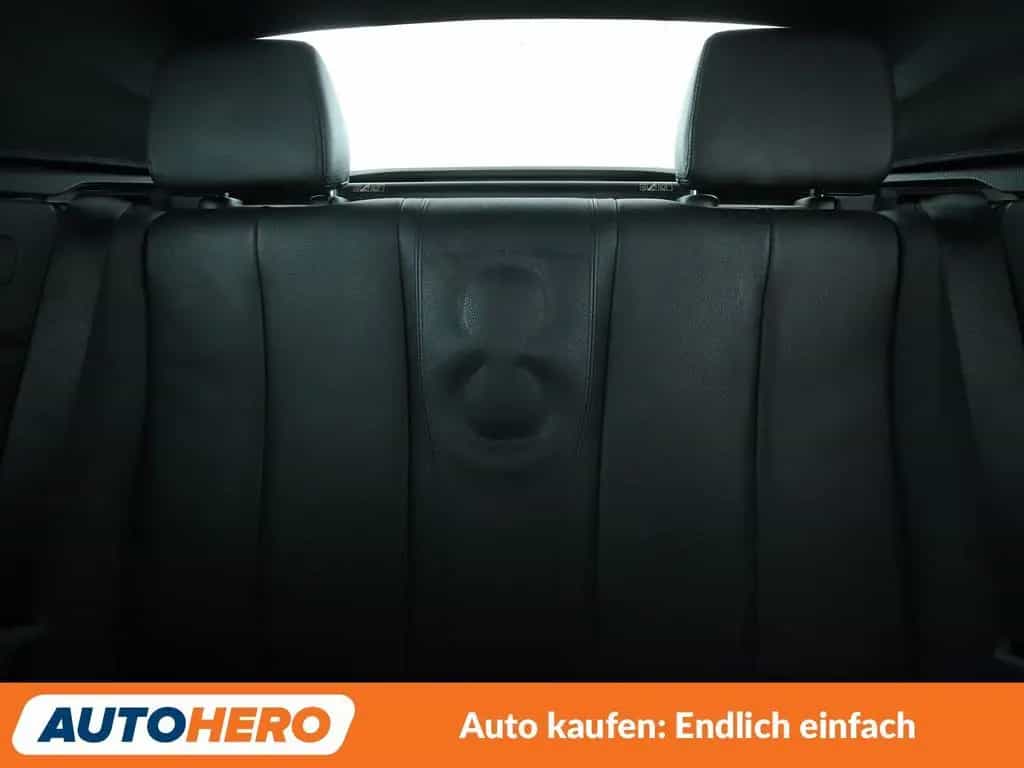 BMW 2 Series 218i Sport Line Aut.*BiXENON*TEMPO*PDC*SHZ* 07/2015-photo-15