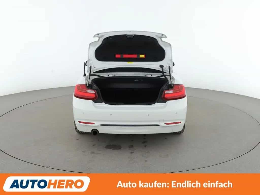 BMW 2 Series 218i Sport Line Aut.*BiXENON*TEMPO*PDC*SHZ* 07/2015-photo-16