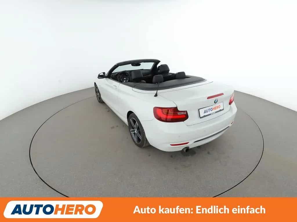 BMW 2 Series 218i Sport Line Aut.*BiXENON*TEMPO*PDC*SHZ* 07/2015-photo-25