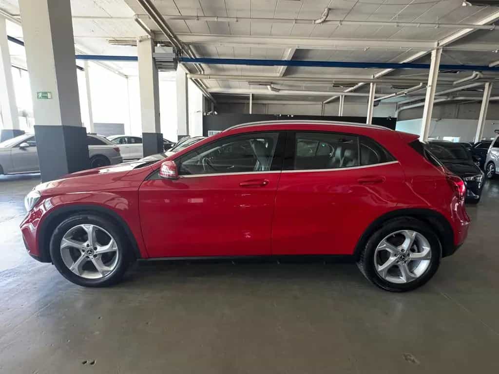 Mercedes-Benz GLA 200 7G-DCT SPORTPAKET URBAN NAVI LED KAMERA 01/2020-photo-1