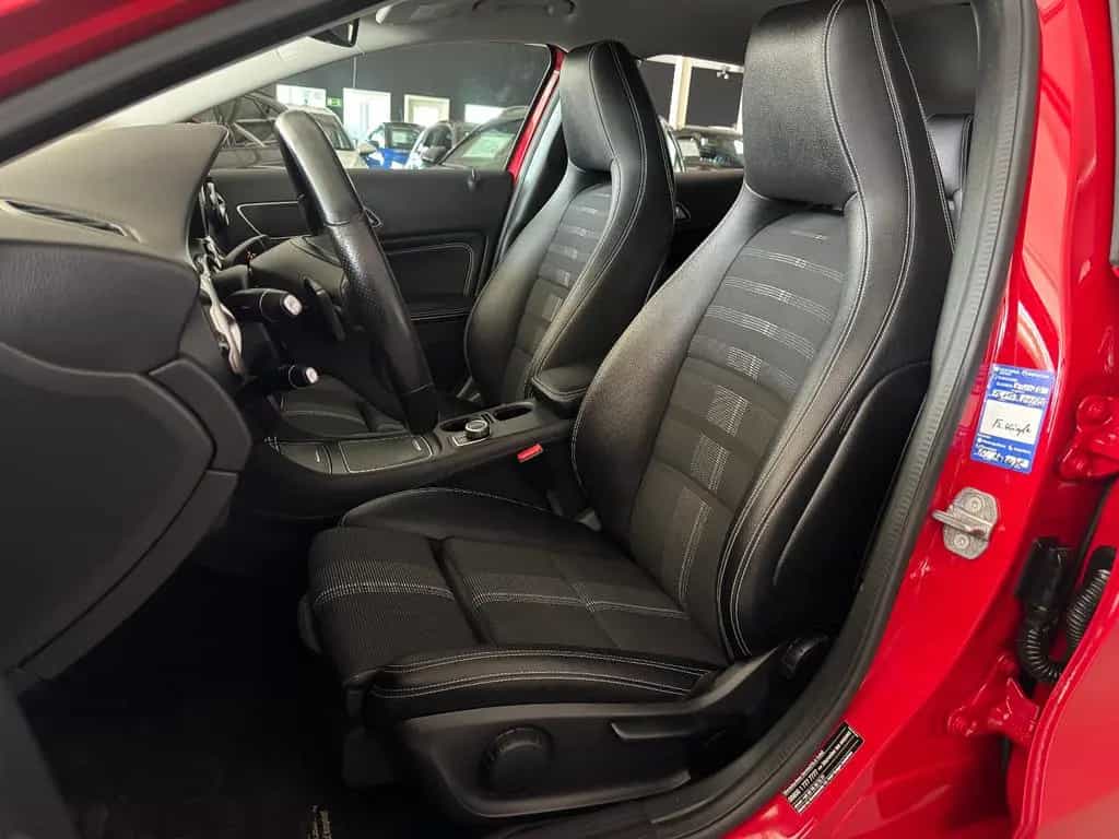 Mercedes-Benz GLA 200 7G-DCT SPORTPAKET URBAN NAVI LED KAMERA 01/2020-photo-11