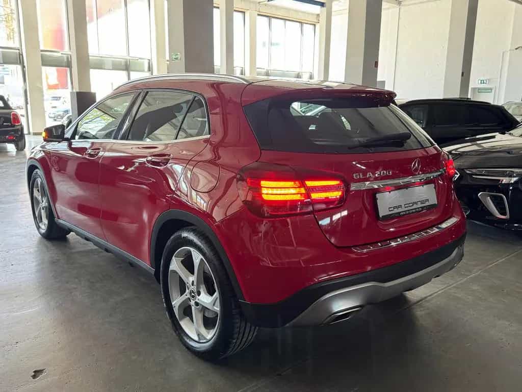 Mercedes-Benz GLA 200 7G-DCT SPORTPAKET URBAN NAVI LED KAMERA 01/2020-photo-3