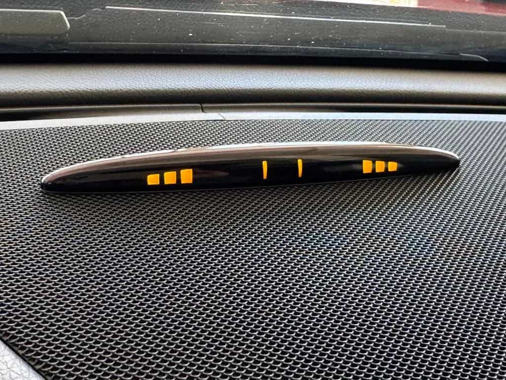 Mercedes-Benz GLA 200 7G-DCT SPORTPAKET URBAN NAVI LED KAMERA 01/2020-photo-33