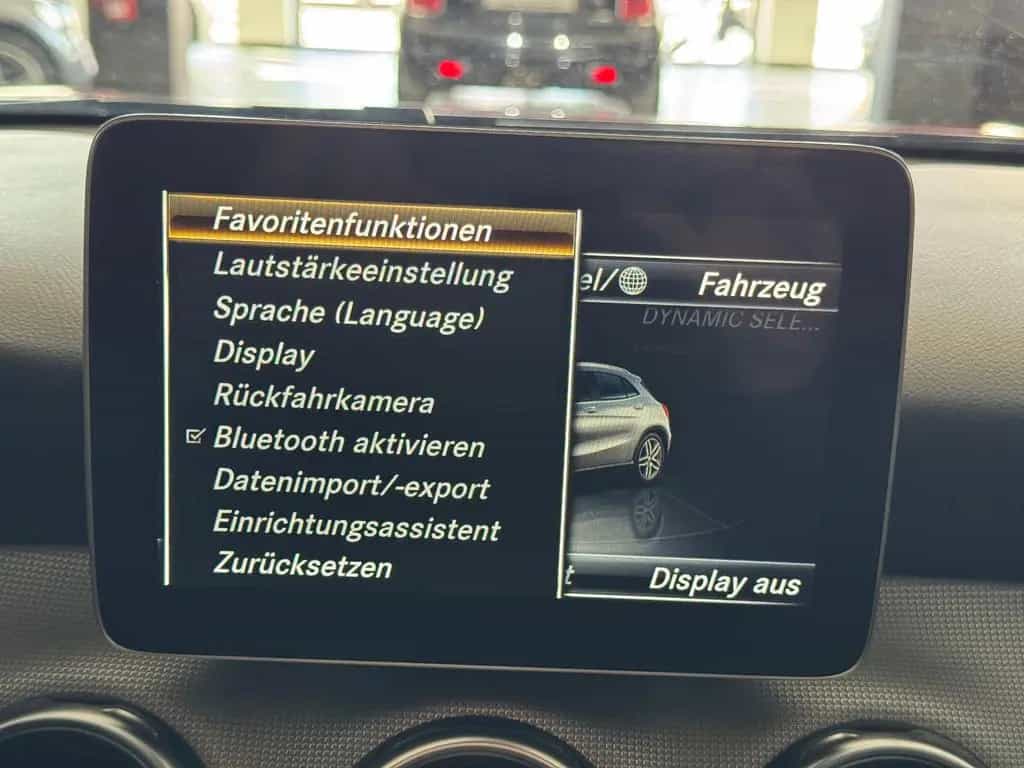 Mercedes-Benz GLA 200 7G-DCT SPORTPAKET URBAN NAVI LED KAMERA 01/2020-photo-41