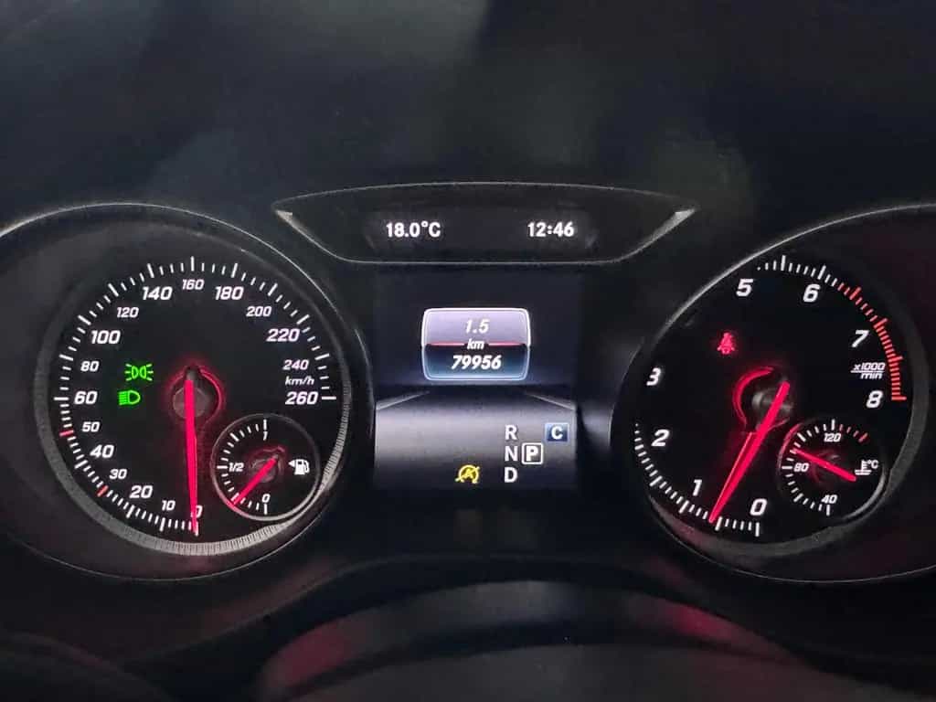 Mercedes-Benz GLA 200 7G-DCT SPORTPAKET URBAN NAVI LED KAMERA 01/2020-photo-46