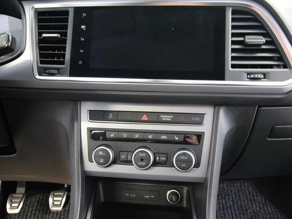 Seat Ateca 1.5 TSI FR NAVI+KAMERA+LED+ACC 09/2024-photo-12