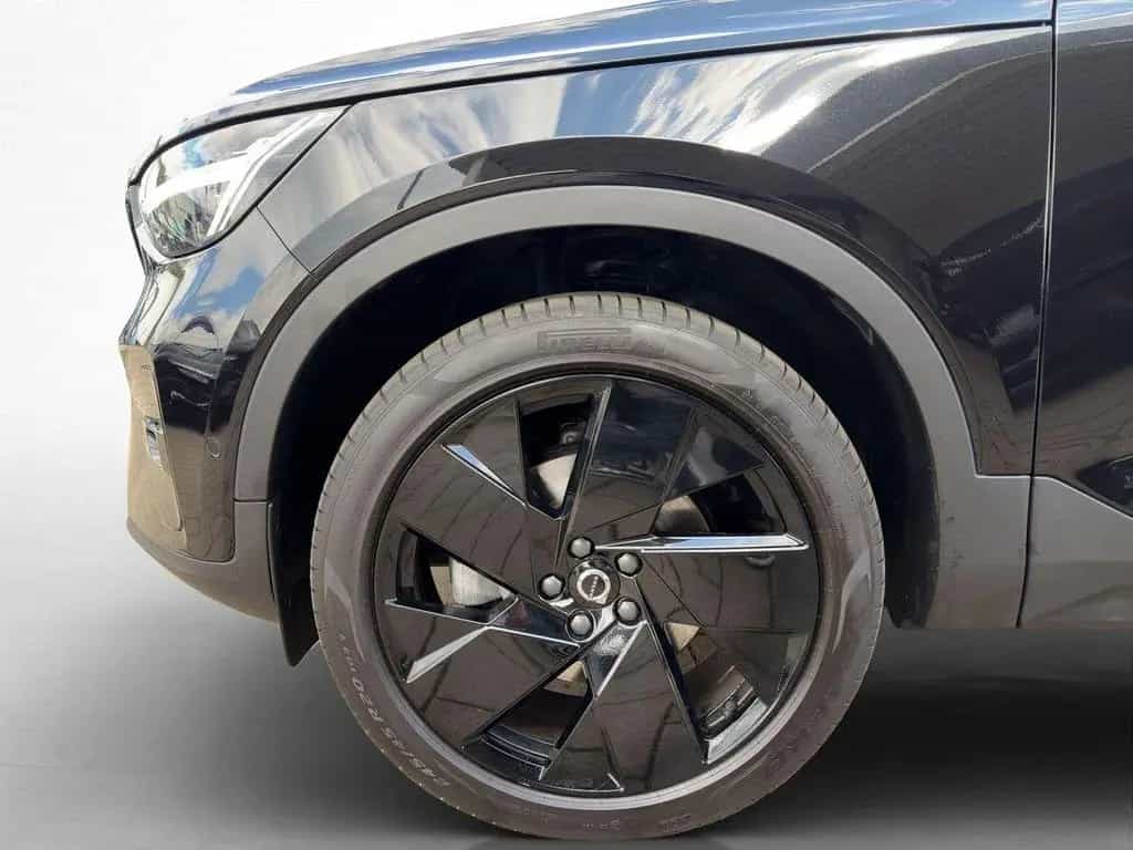 Volvo XC40 B3 Black Edition Plus, AHK Pano 20"LM-Felge 04/2025-photo-9
