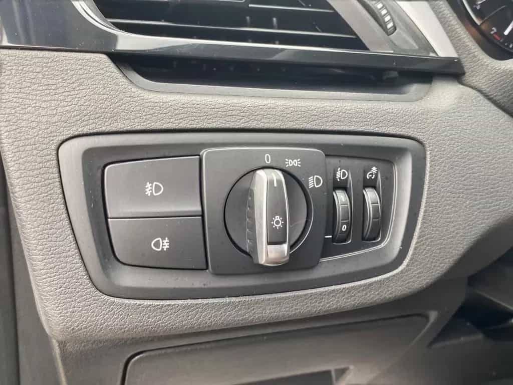 BMW X1 sDrive18i Aut. Advantage *Navi*PDC*SHZ* 06/2019-photo-22
