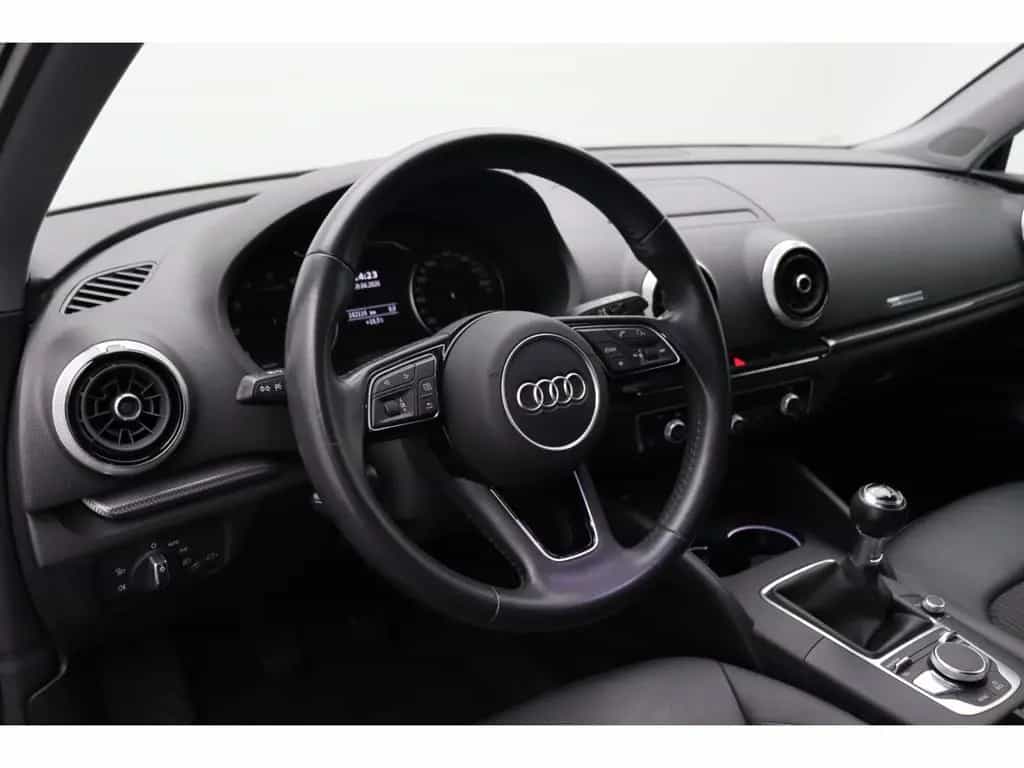 Audi A3 Sportback 30 TFSI 2-Zonen-Klimaautom 02/2019-photo-10