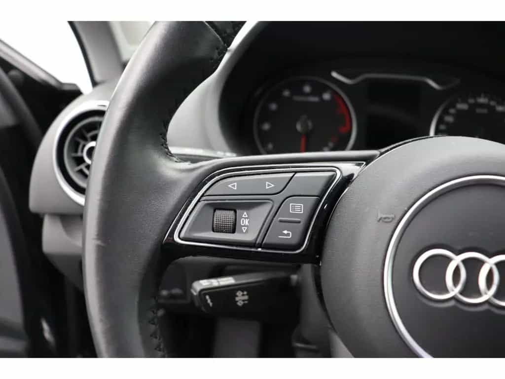 Audi A3 Sportback 30 TFSI 2-Zonen-Klimaautom 02/2019-photo-16