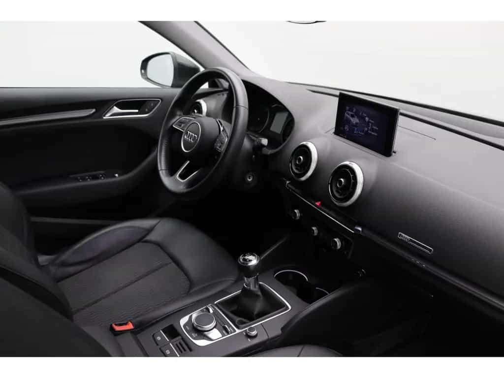 Audi A3 Sportback 30 TFSI 2-Zonen-Klimaautom 02/2019-photo-22