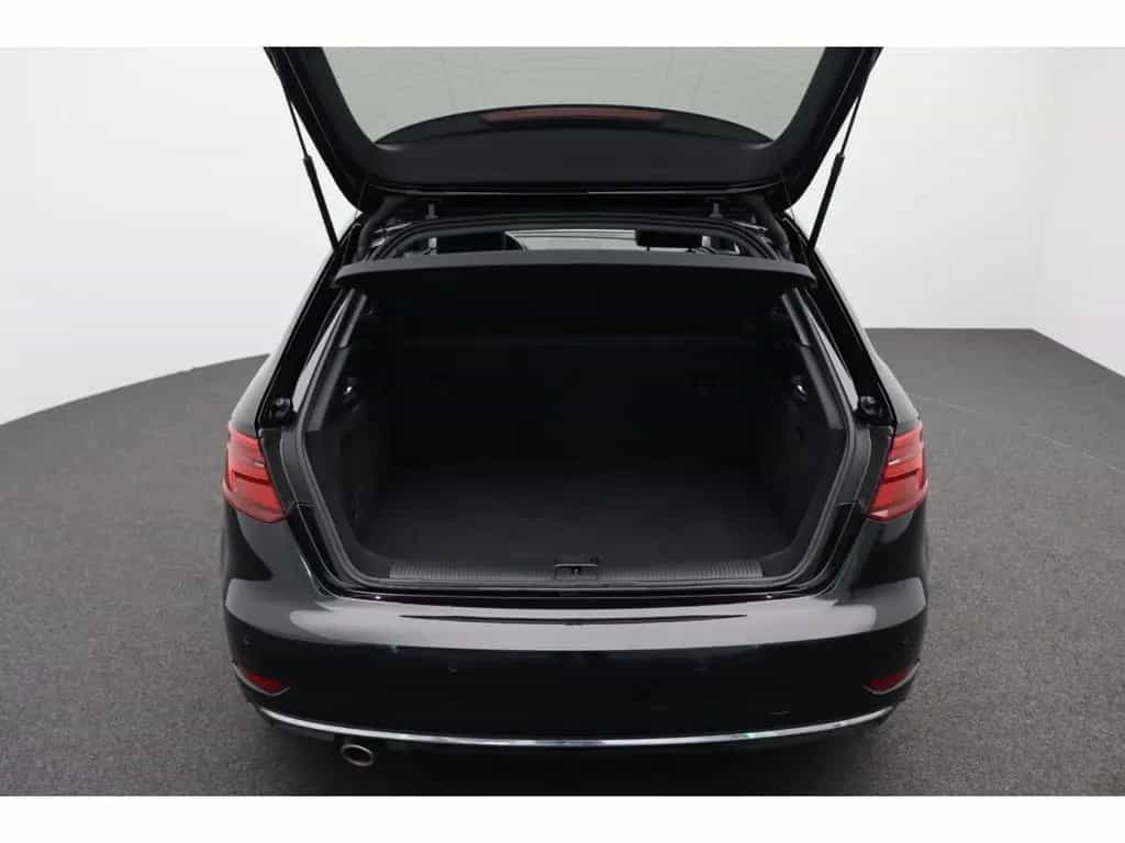 Audi A3 Sportback 30 TFSI 2-Zonen-Klimaautom 02/2019-photo-23