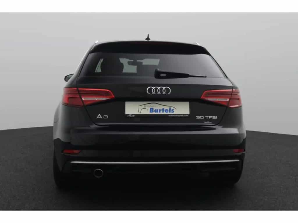 Audi A3 Sportback 30 TFSI 2-Zonen-Klimaautom 02/2019-photo-4