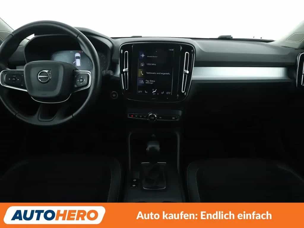 Volvo XC40 2.0 D3 Momentum Pro 2WD *NAV*TEMP*CAM*AHK* 01/2020-photo-10