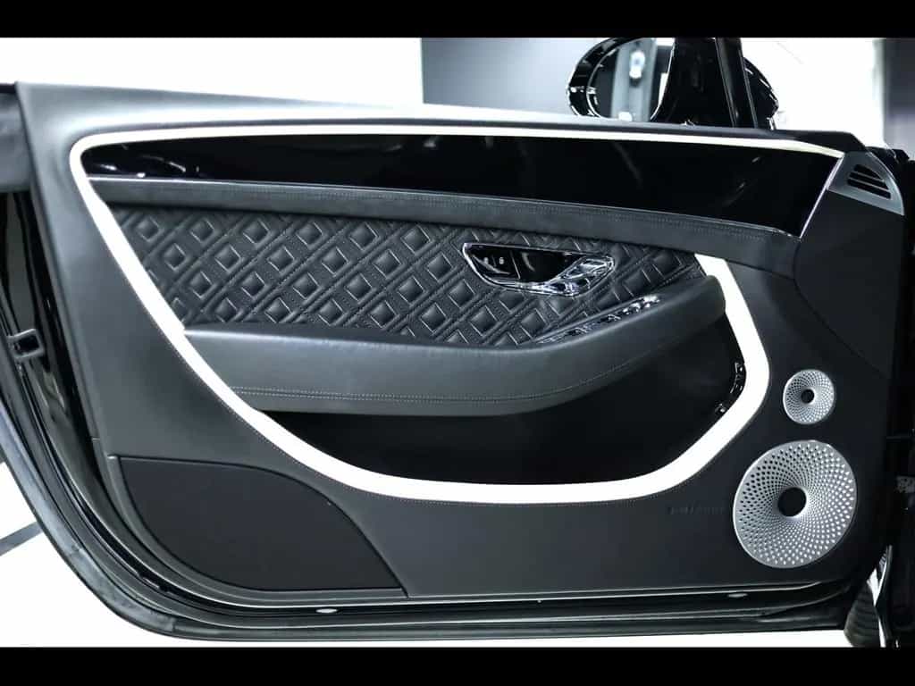 Bentley Continental GT W12°BLACKLINE°CAPRISTO°B&O 01/2022-photo-9