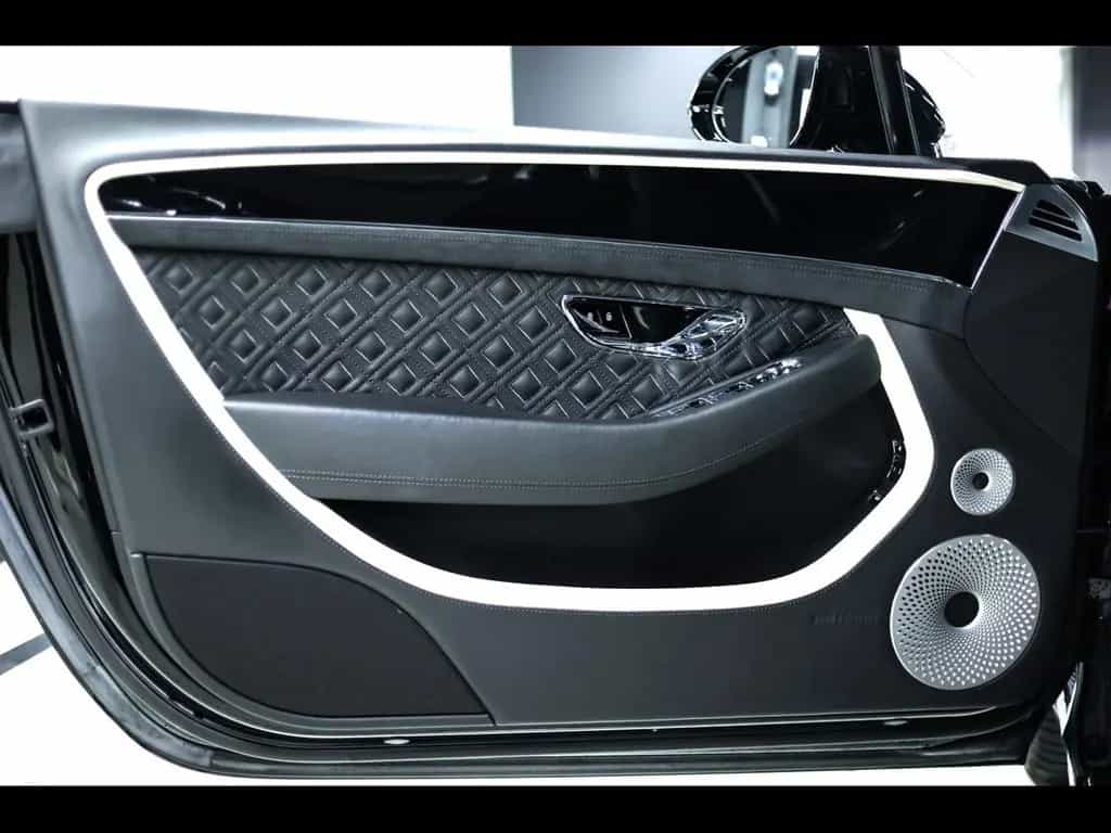 Bentley Continental GT W12°BLACKLINE°CAPRISTO°B&O 01/2022-photo-9
