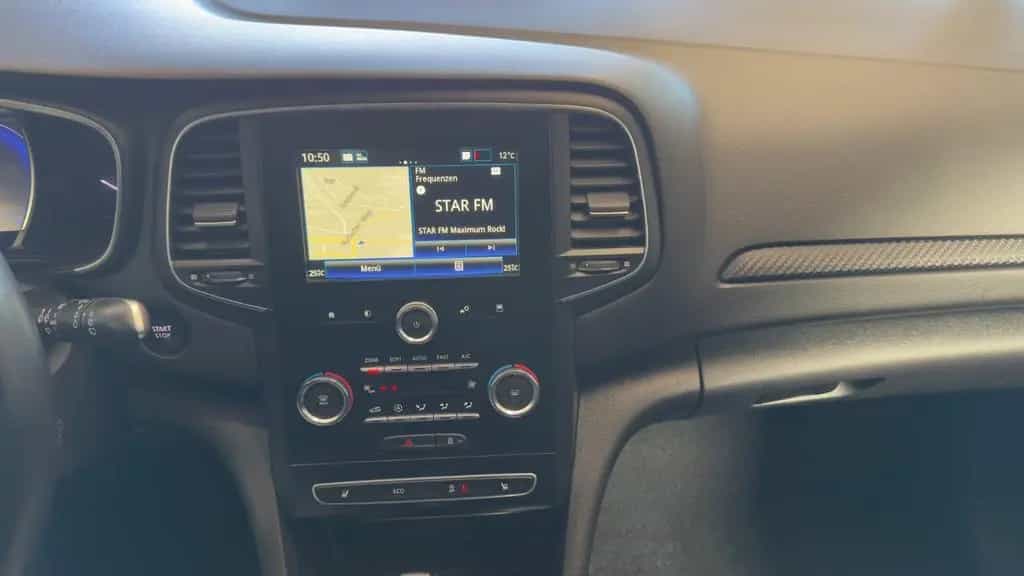 Renault Megane IV Grandtour Business Edition*TÜVneu*keyl 11/2019-photo-11