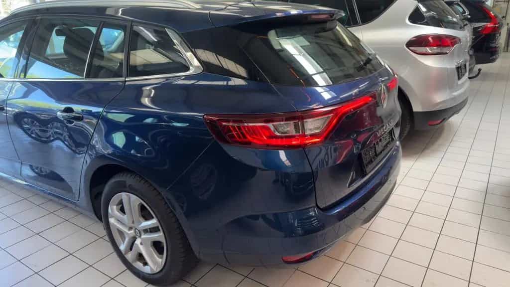 Renault Megane IV Grandtour Business Edition*TÜVneu*keyl 11/2019-photo-32