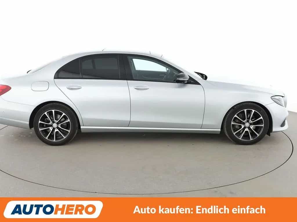 Mercedes-Benz E-Class 350 d Avantgarde Aut.*LED*NAVI*TEMPO*PDC*SHZ* 10/2016-photo-3